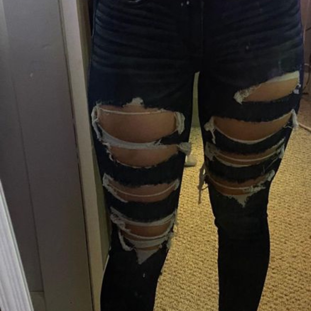 american eagle ripped jeans